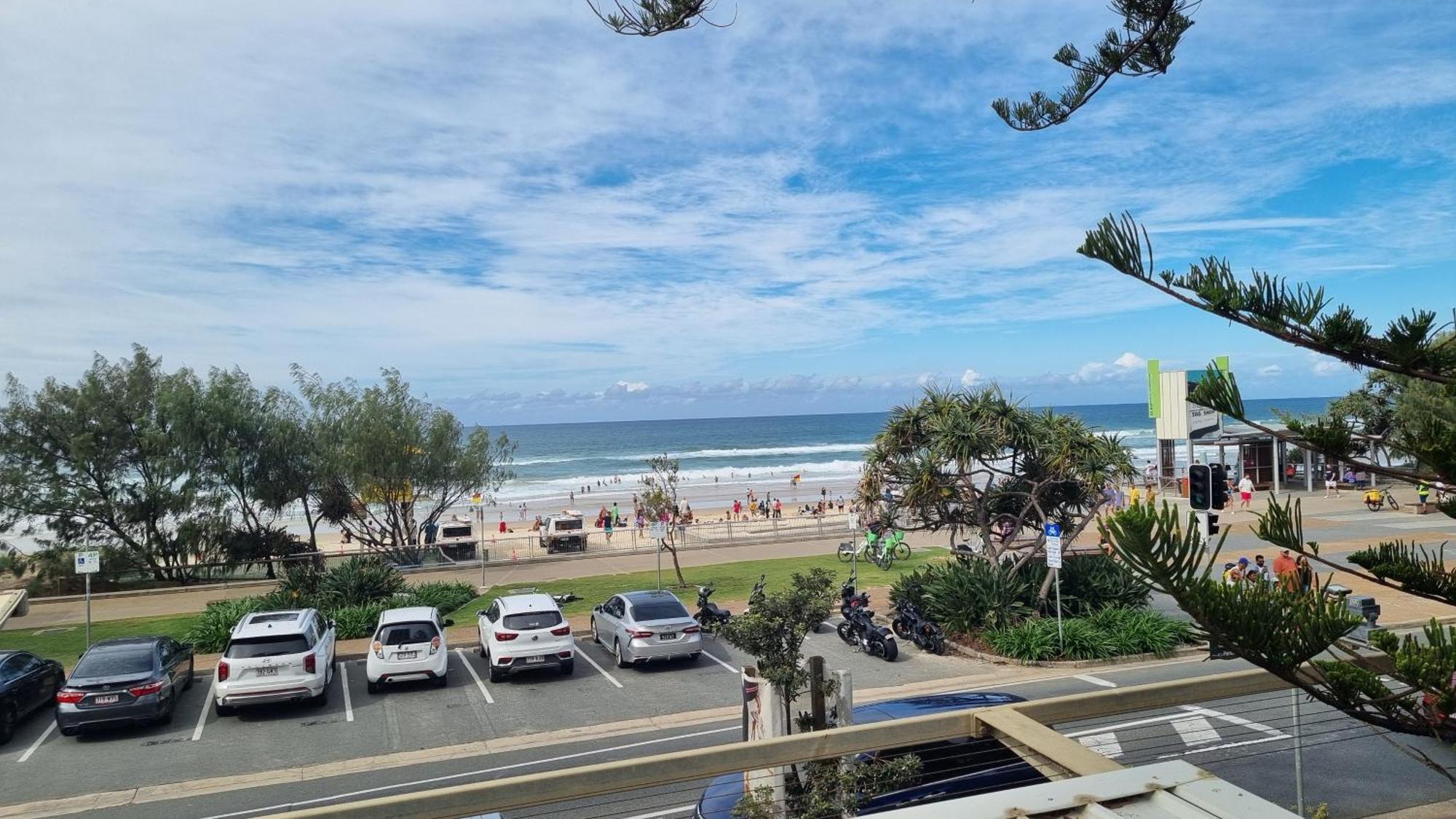 Beachfront Studio Gold Coast Exterior photo